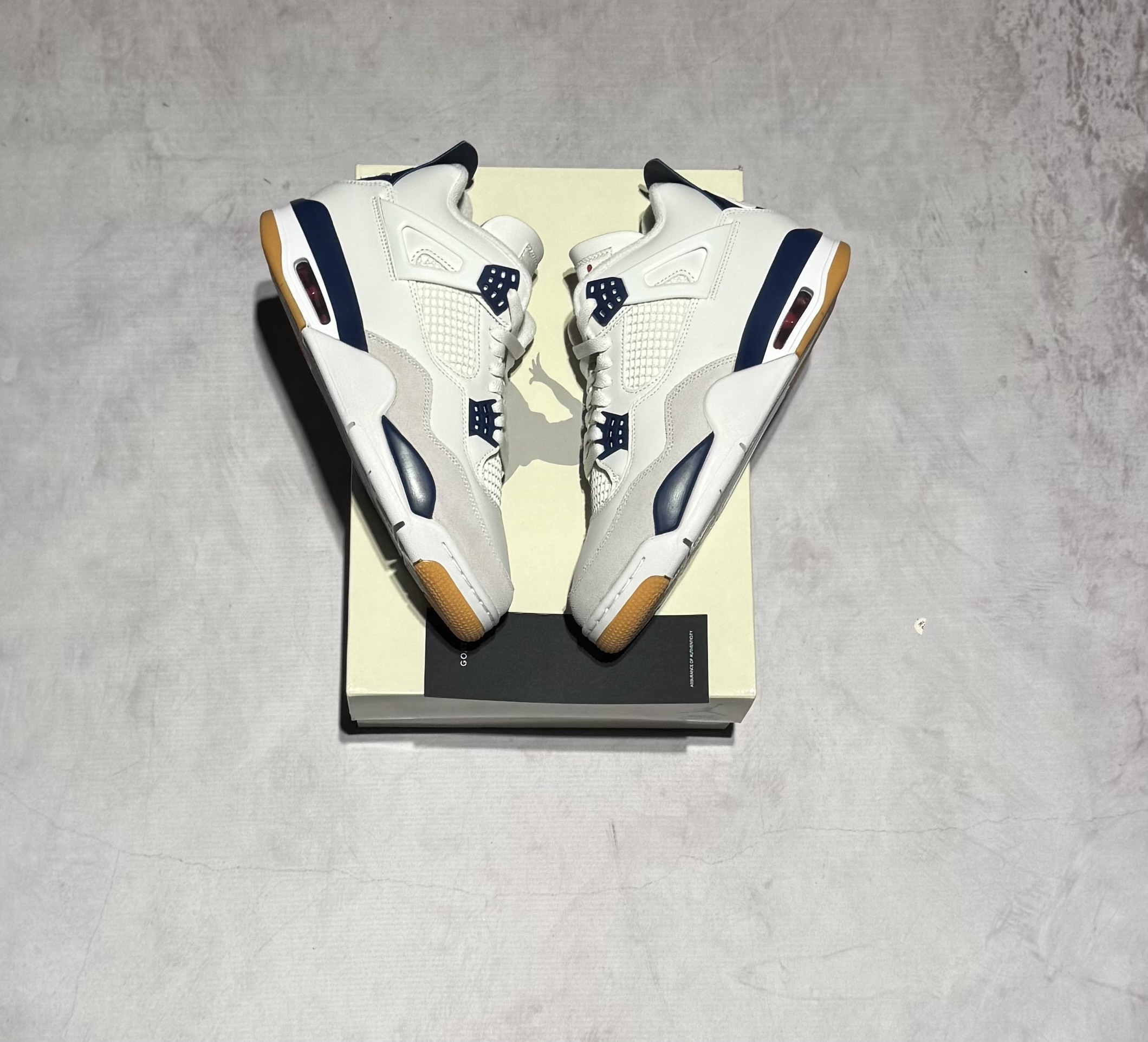 Jordan 4 “SB Navy” 